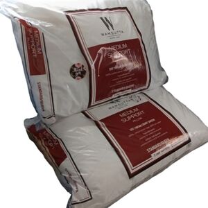 2 New Wamsutta Medium Support White Pillows. Standard/Queen.
